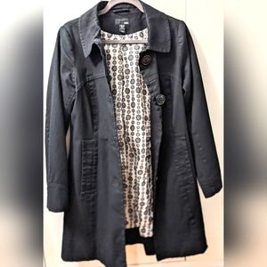H&M, Casual Trench Coat, Fully lined, Side Pockets, Black, Size 10.